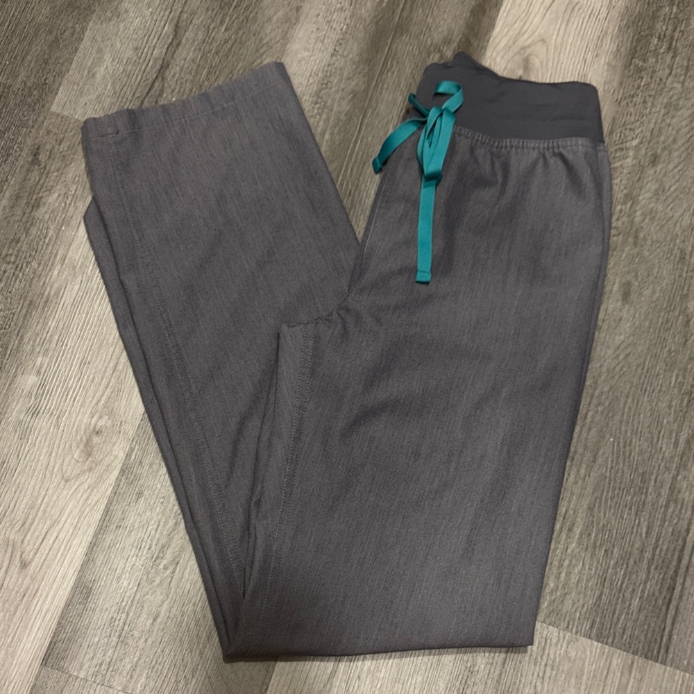 FIGS Livingston High Waisted Pant in Graphite Grey - Size Small Tall